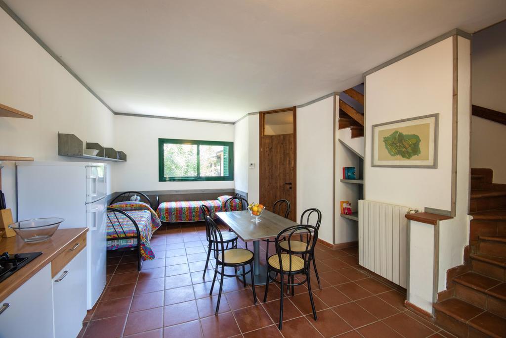 Il Borgo Centro Vacanze Guardistallo Eksteriør bilde